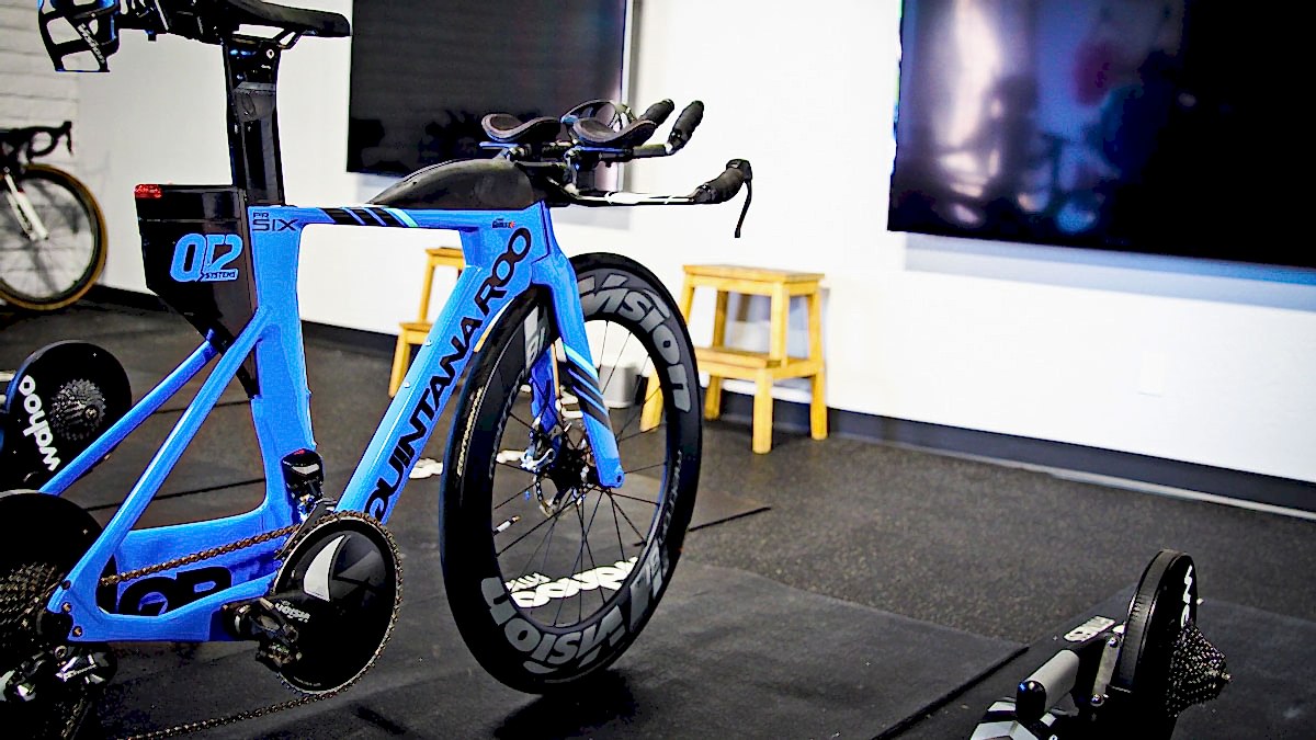 Three Indoor Cycling Mistakes You Don’t Want To Make Image Of An Indoor Cycling Trainer In A Home Gym